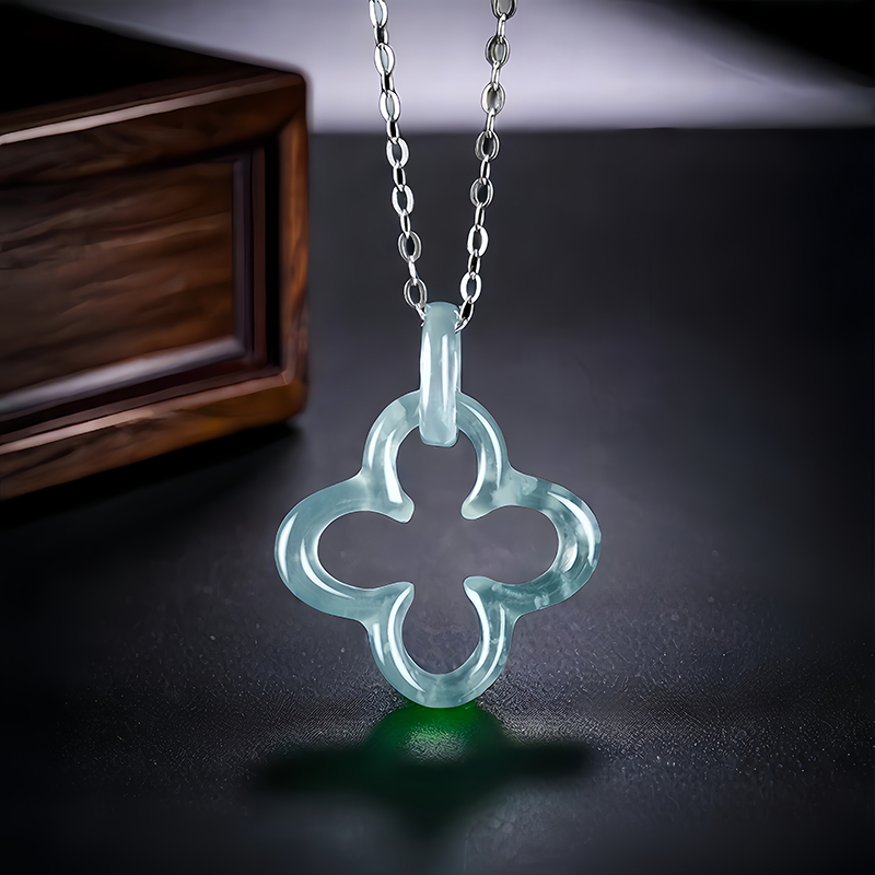 Blue Myanmar Jadeite Four Leaf - đánh giá và giá Necklaces
