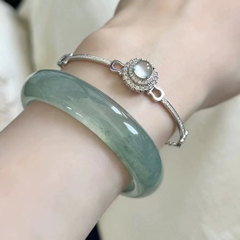 bracelet with floral patterns  - đánh giá và giá Bracelets