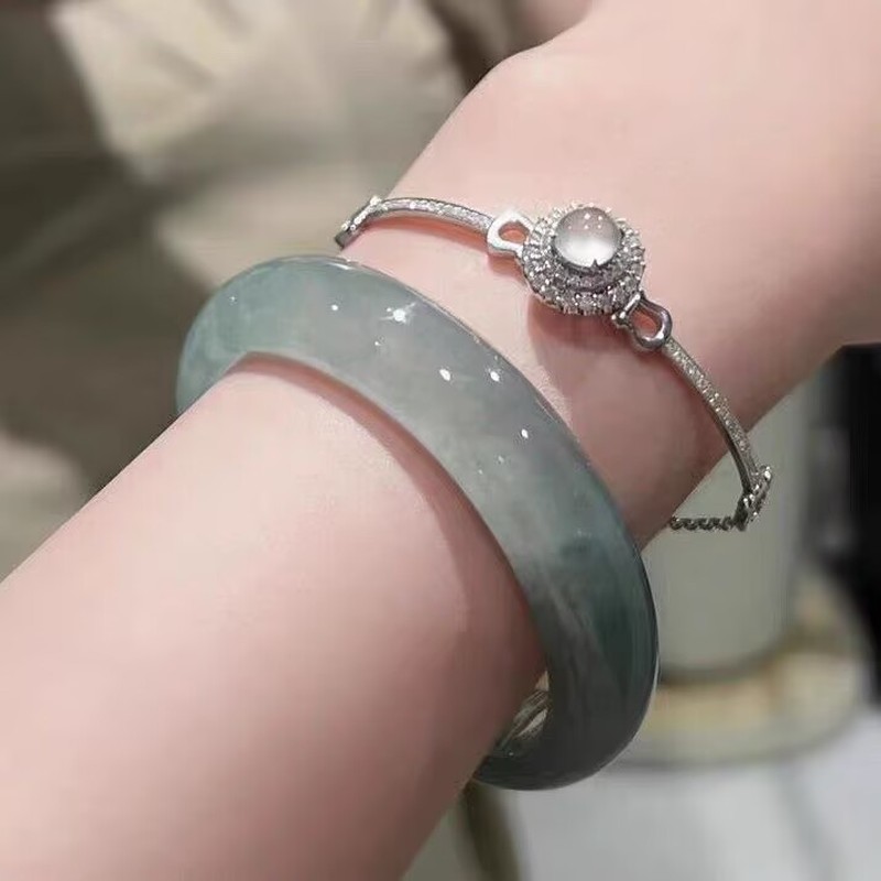 bracelet with floral patterns  - đánh giá và giá Bracelets